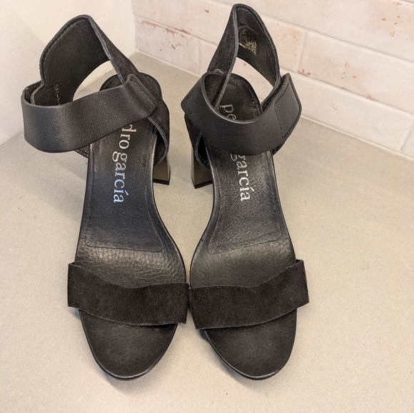 Pedro Garcia Chunky Metallic Heel in Black Suede - Picture 3 of 12